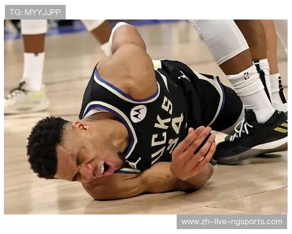 字母哥愤怒撕毁球衣雄鹿惨败后更衣室内冲突不断 字母哥愤怒撕毁球衣雄鹿惨败后更衣室内冲突不断